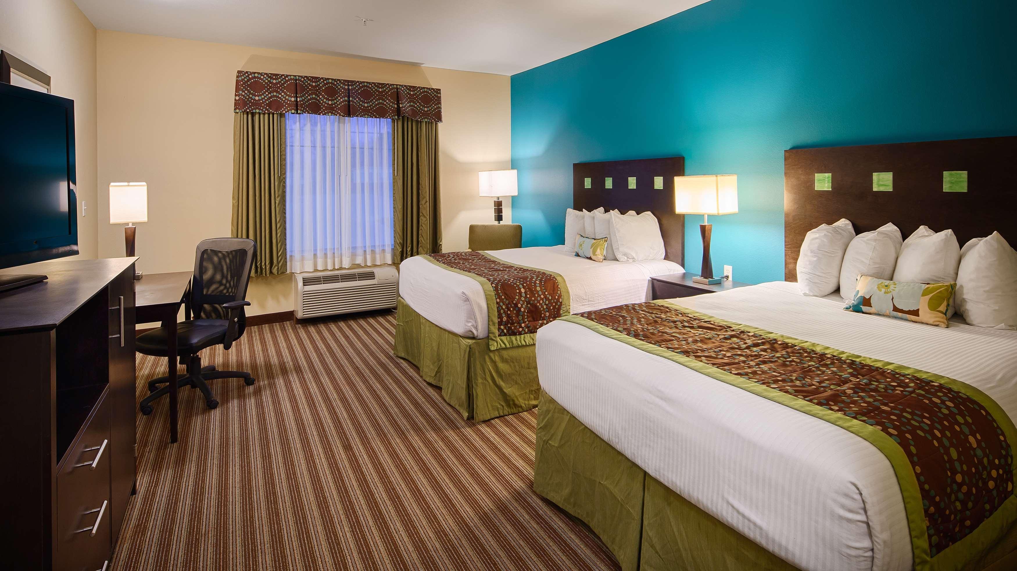 Best Western Plus Desoto Inn & Suites Mansfield Экстерьер фото