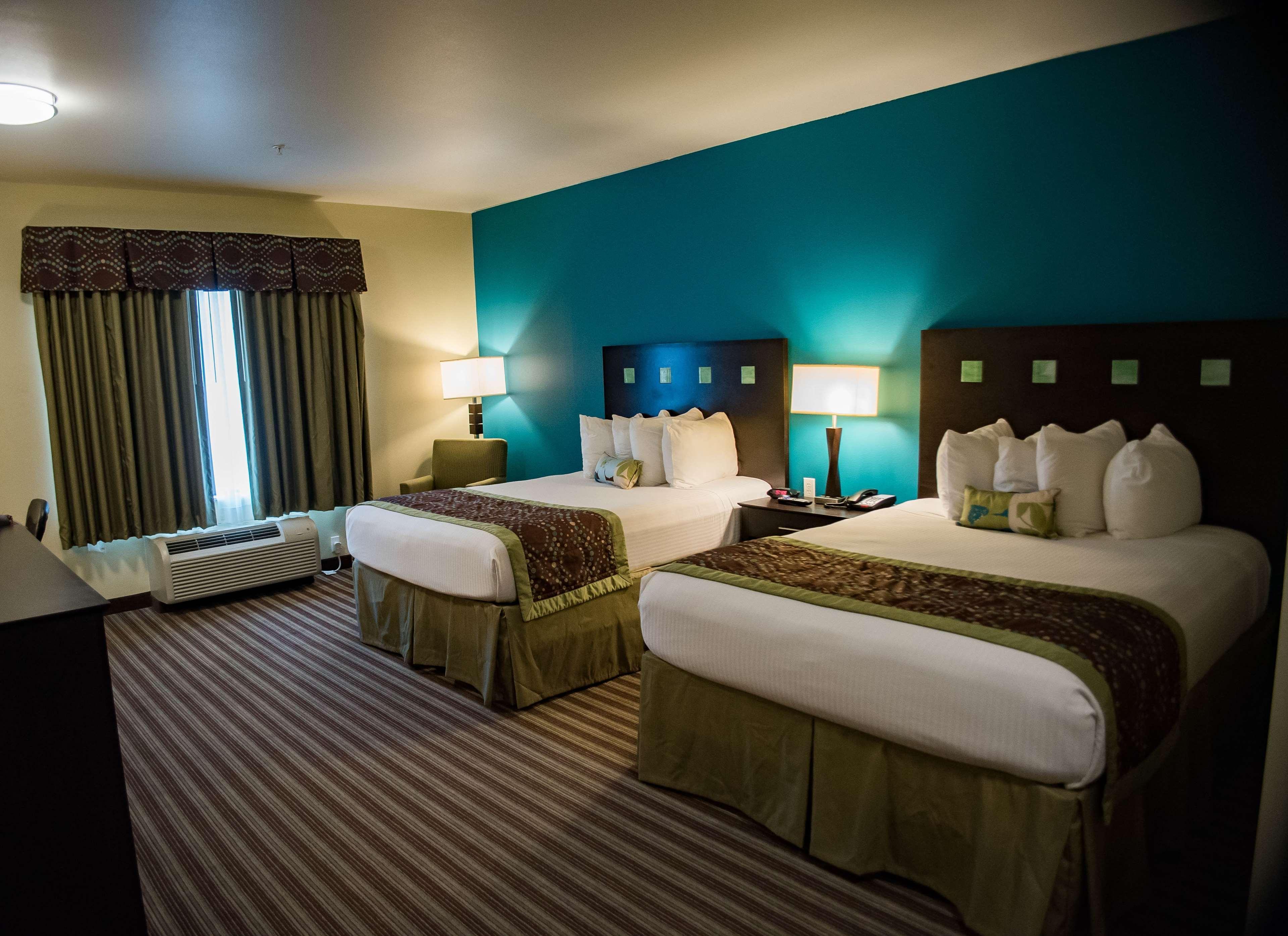 Best Western Plus Desoto Inn & Suites Mansfield Экстерьер фото