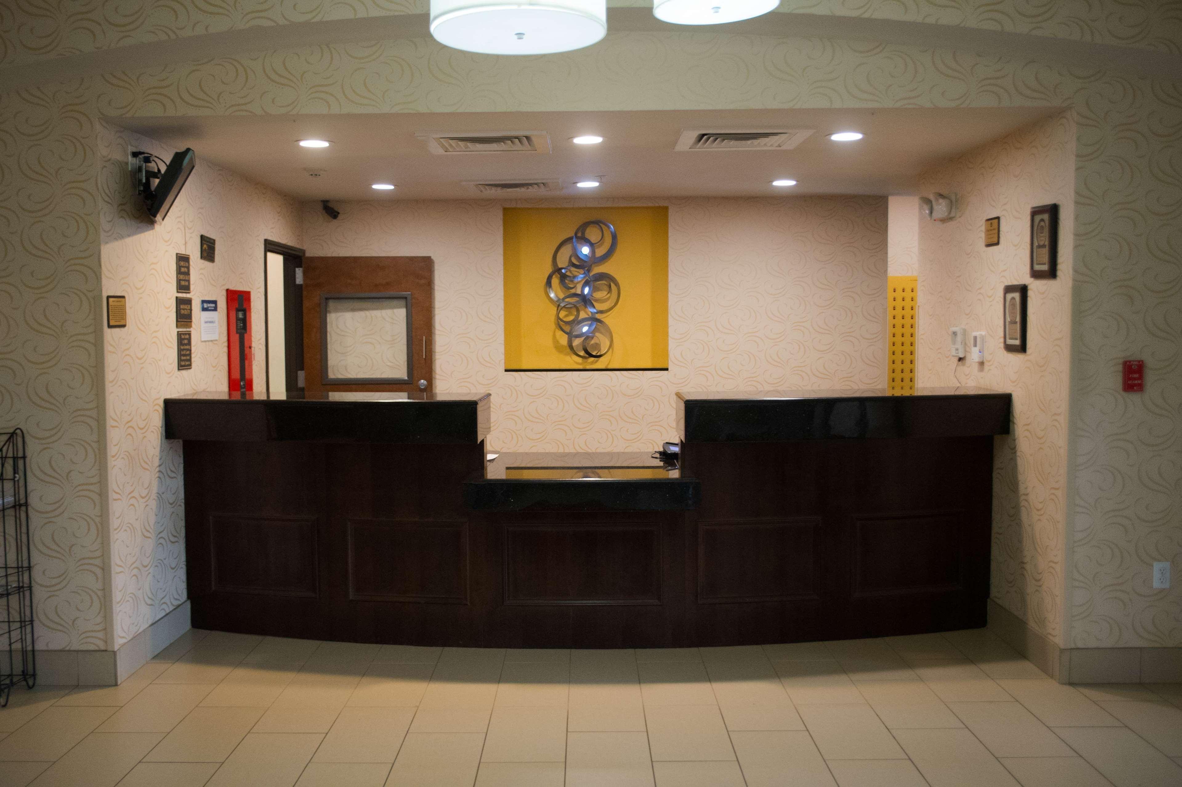 Best Western Plus Desoto Inn & Suites Mansfield Экстерьер фото