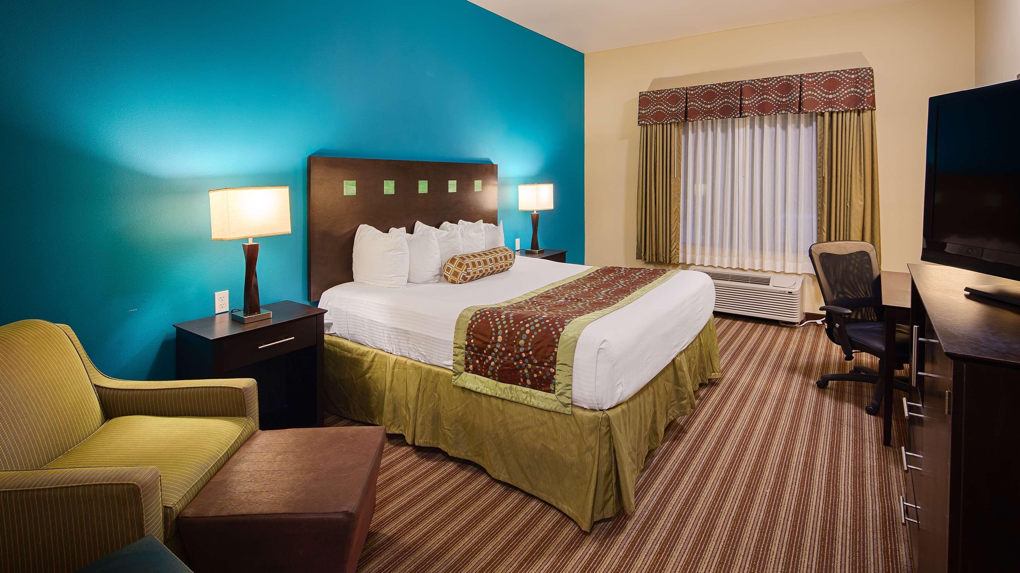 Best Western Plus Desoto Inn & Suites Mansfield Экстерьер фото