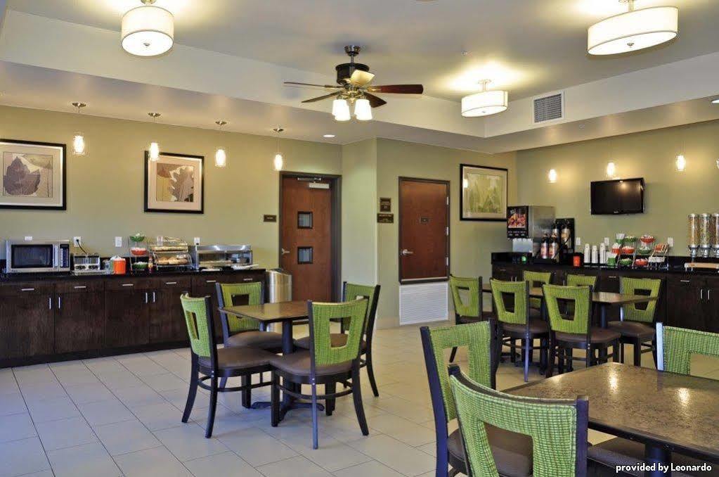 Best Western Plus Desoto Inn & Suites Mansfield Экстерьер фото