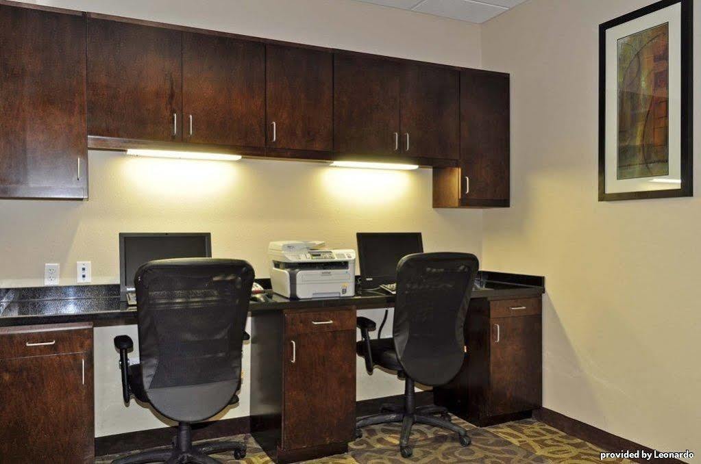 Best Western Plus Desoto Inn & Suites Mansfield Удобства фото
