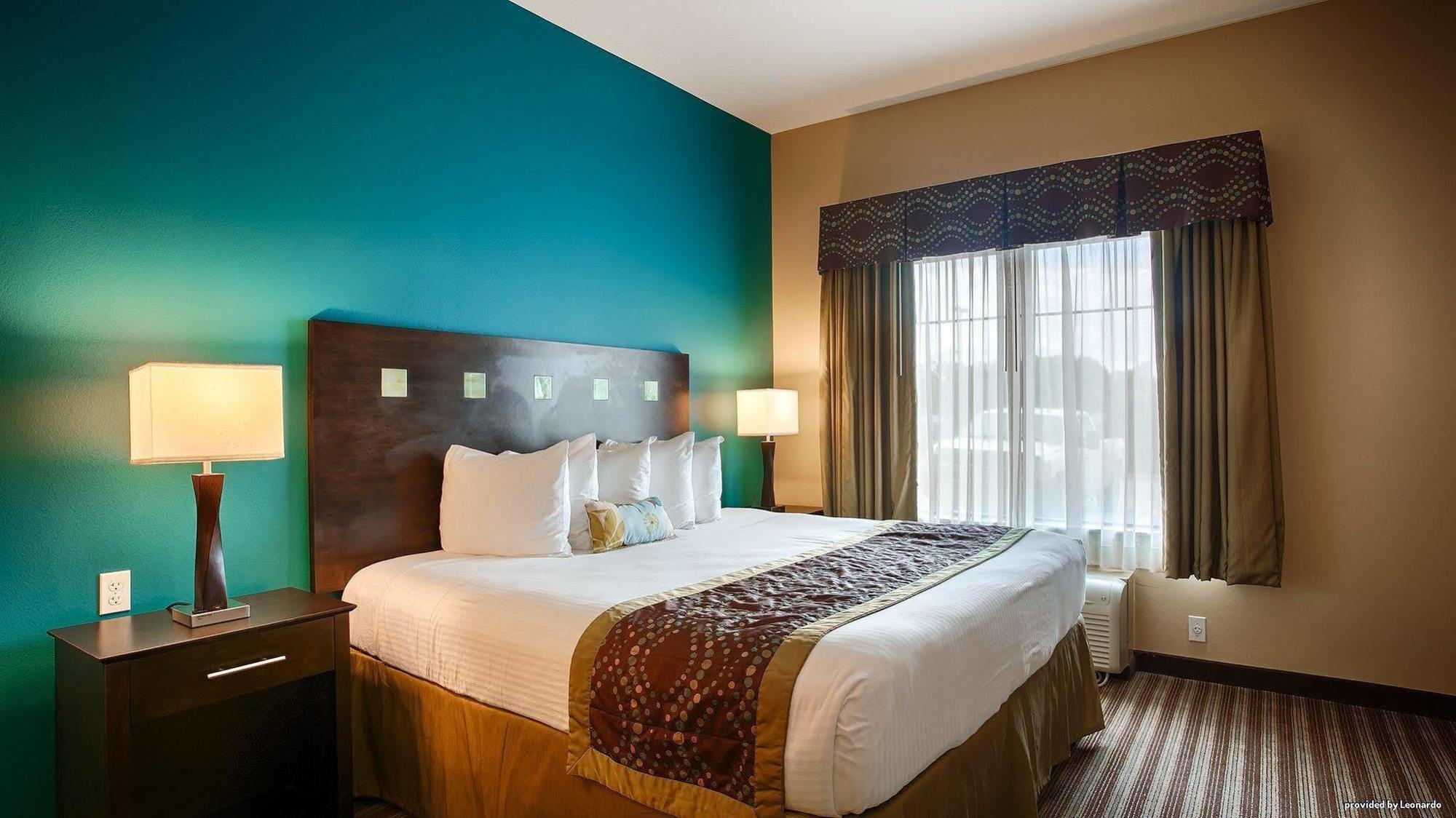 Best Western Plus Desoto Inn & Suites Mansfield Экстерьер фото