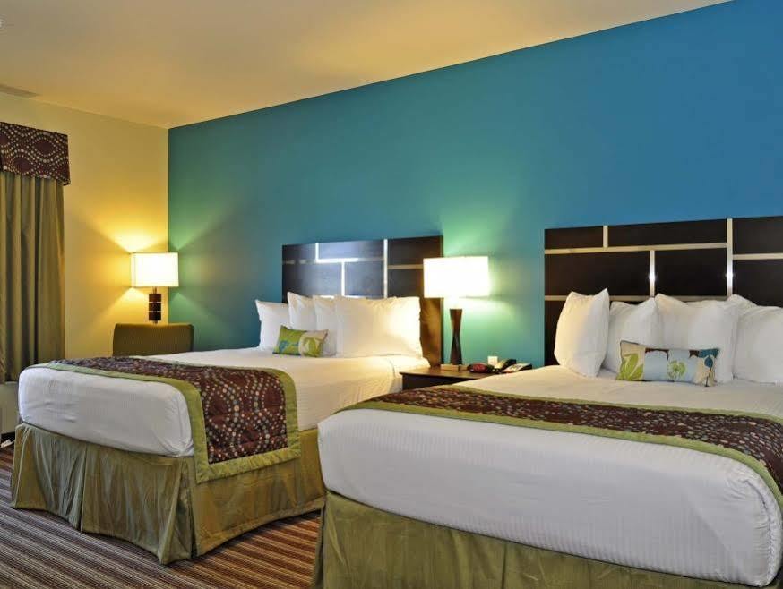 Best Western Plus Desoto Inn & Suites Mansfield Экстерьер фото