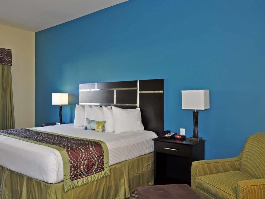 Best Western Plus Desoto Inn & Suites Mansfield Экстерьер фото